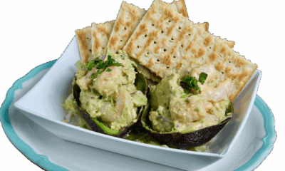 AGUACATE RELLENO DE CAMARONES | SHRIMP STUFFED AVOCADO
