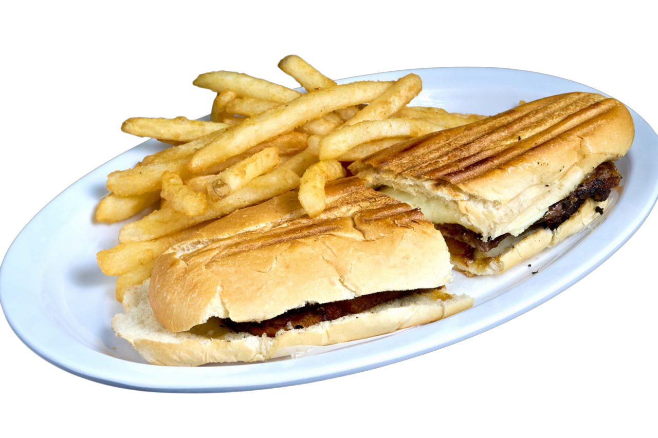 CARNE O POLLO  BEEF OR CHICKEN SANDWICH